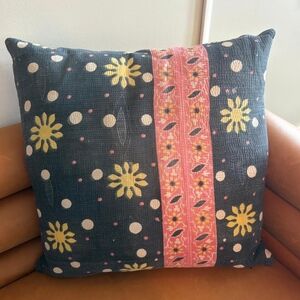 NWT Vintage One Of A Kind Sari Kantha Pillow-22in Black and Yellow Celestial